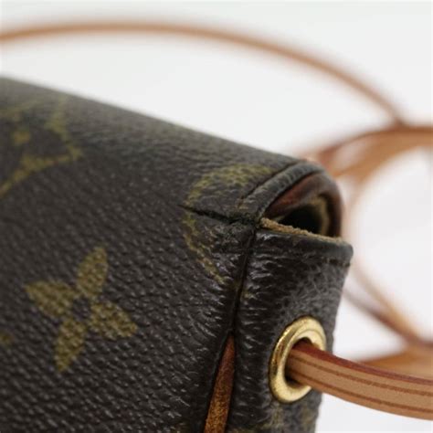 LOUIS VUITTON Monogram Pochette Cancun .